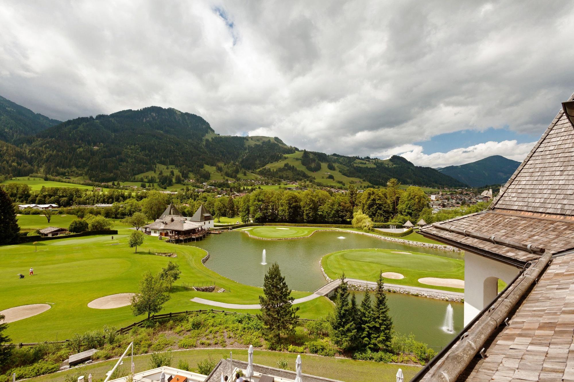 Schlosshotel Kitzbuehel A-Rosa Collection Екстер'єр фото Golf course in Bad Tölz