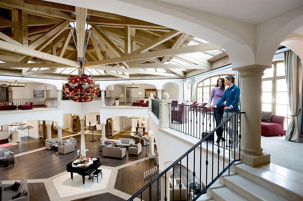 Schlosshotel Kitzbuehel A-Rosa Collection Екстер'єр фото The interior of the hotel